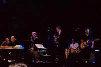 band2.JPG (6537 byte)