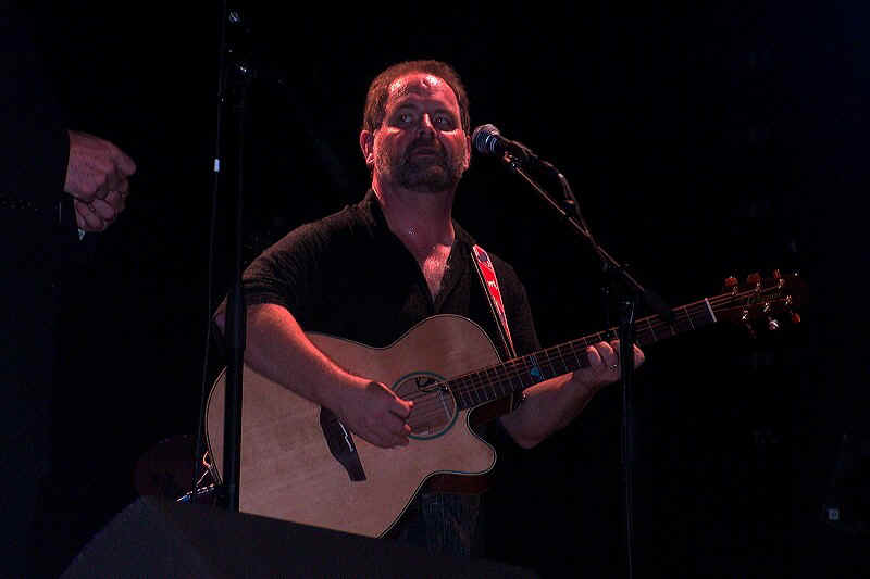 larry hoppen.jpg (81739 byte)